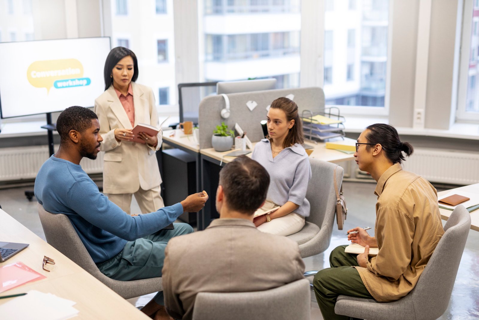 Internal Comms vs External PR